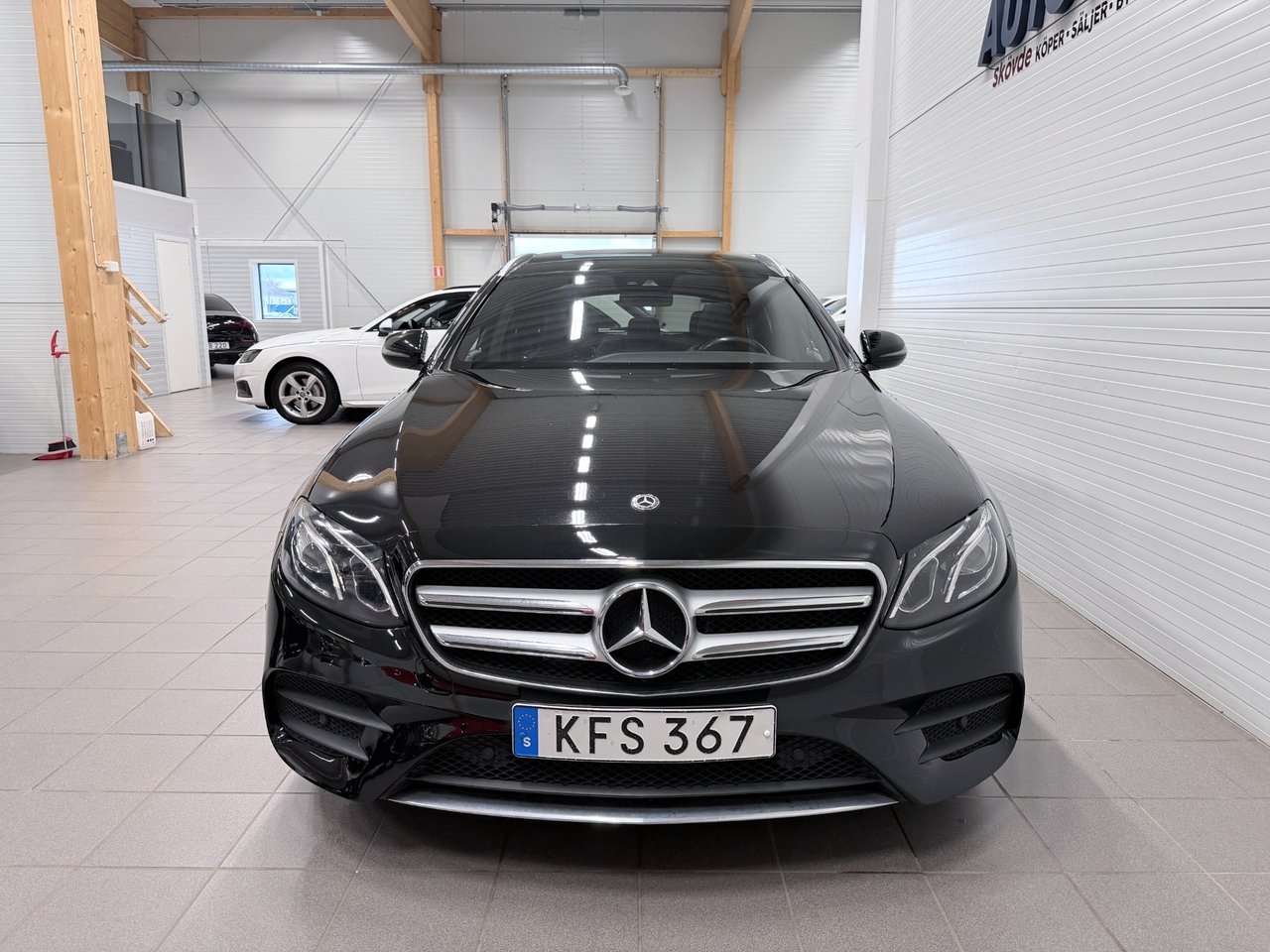 Mercedes-Benz E 2018, bild 5/10
