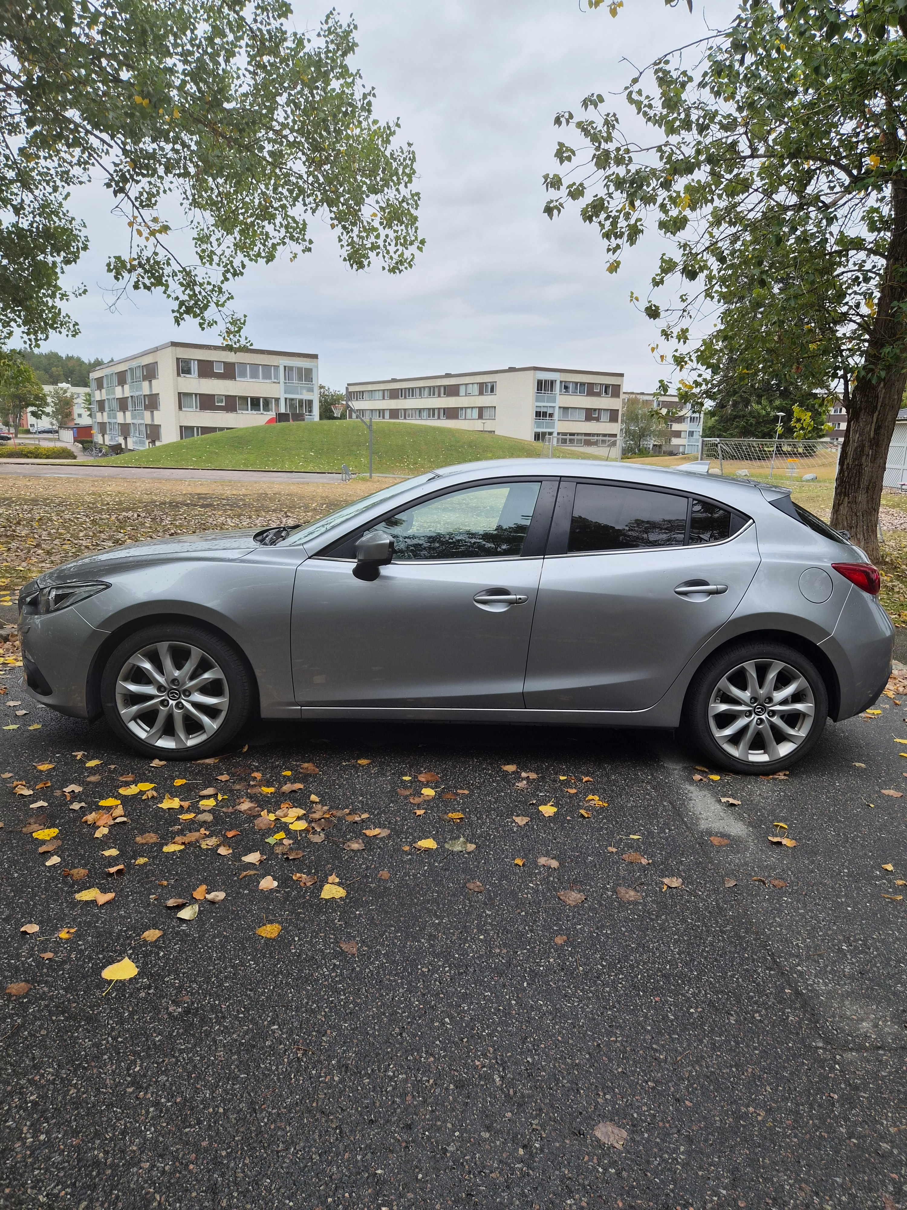 Mazda 3 Sport 2.2 SKYACTIV-D Automatisk 2015, bild 3/8