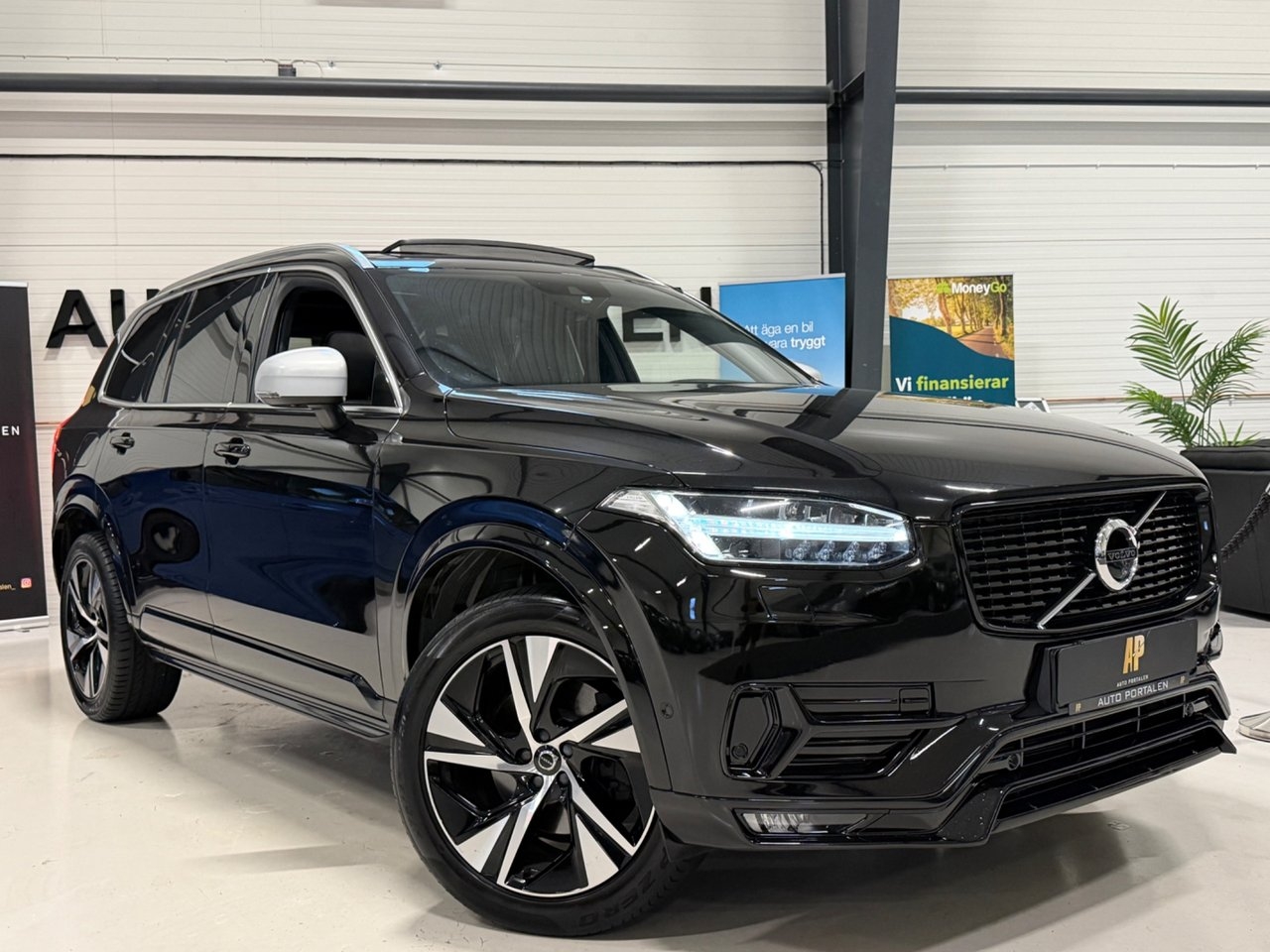 Volvo XC90 D5 AWD R-design 7-Sits / Pano 2018, bild 3/10
