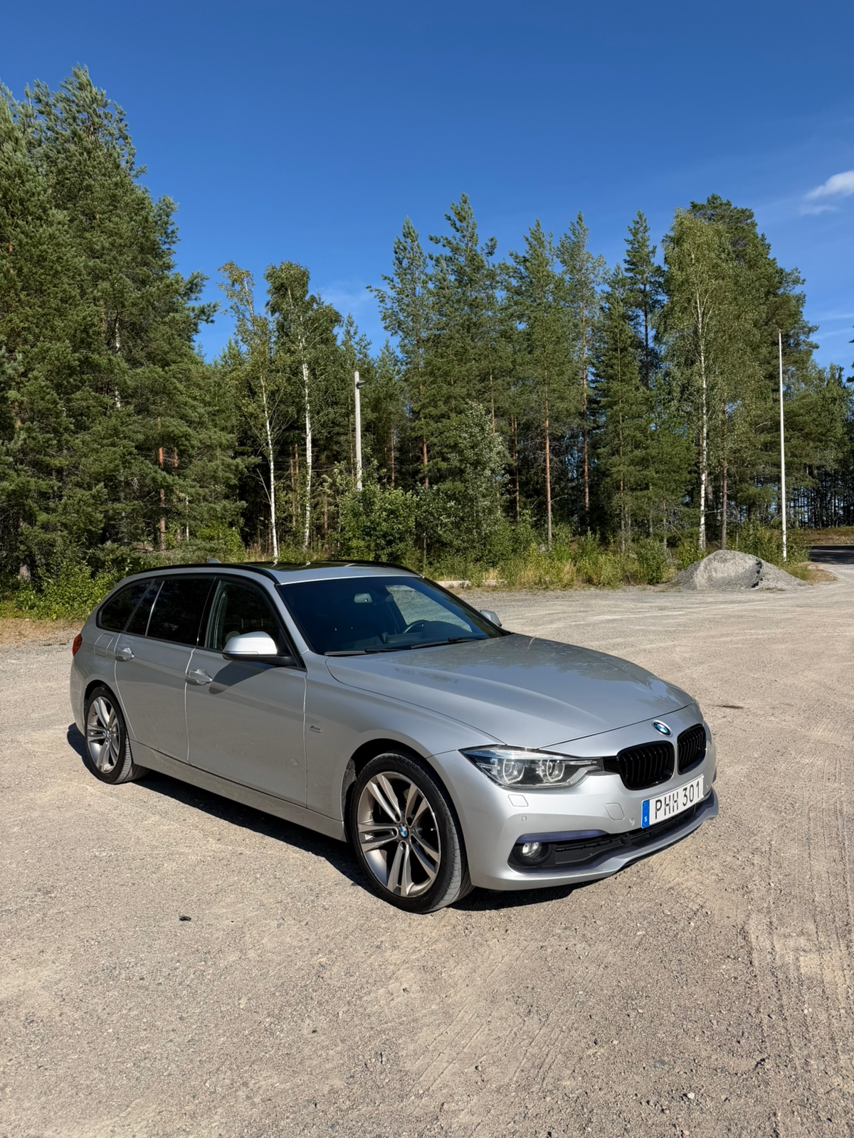 BMW 320