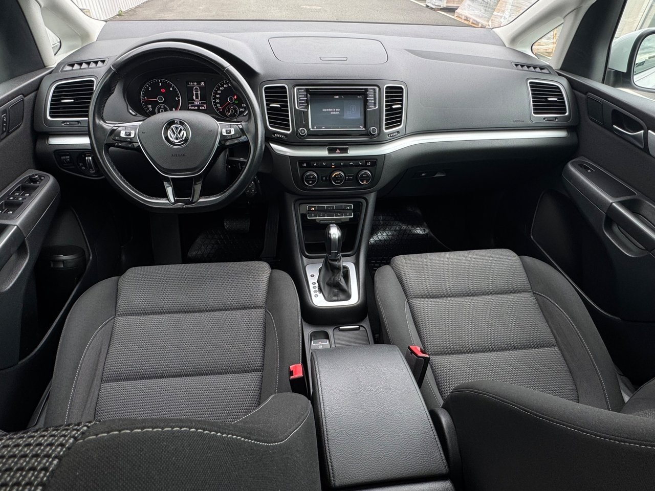 Volkswagen Sharan 2016, bild 6/10