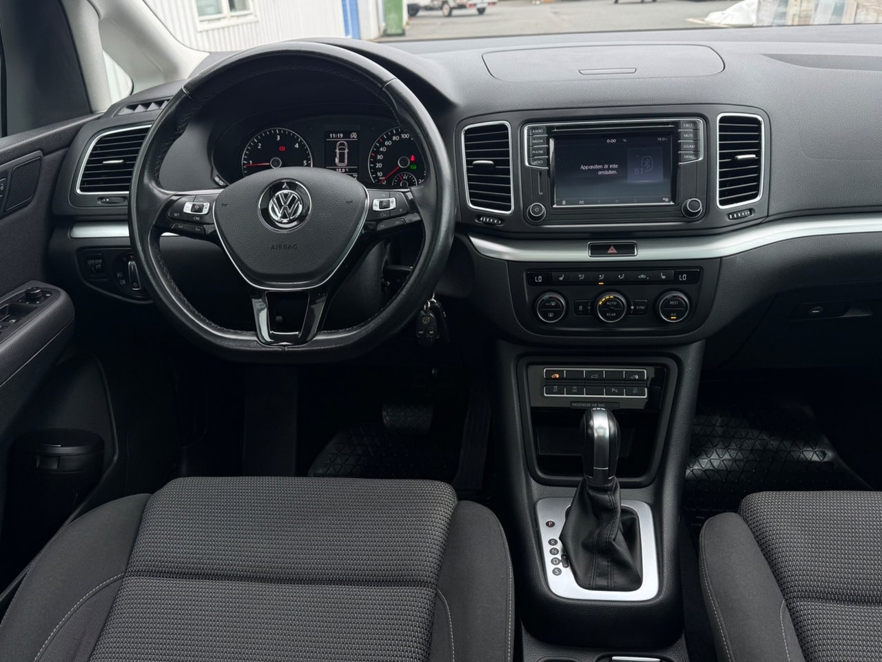 Volkswagen Sharan 2016, bild 7/10