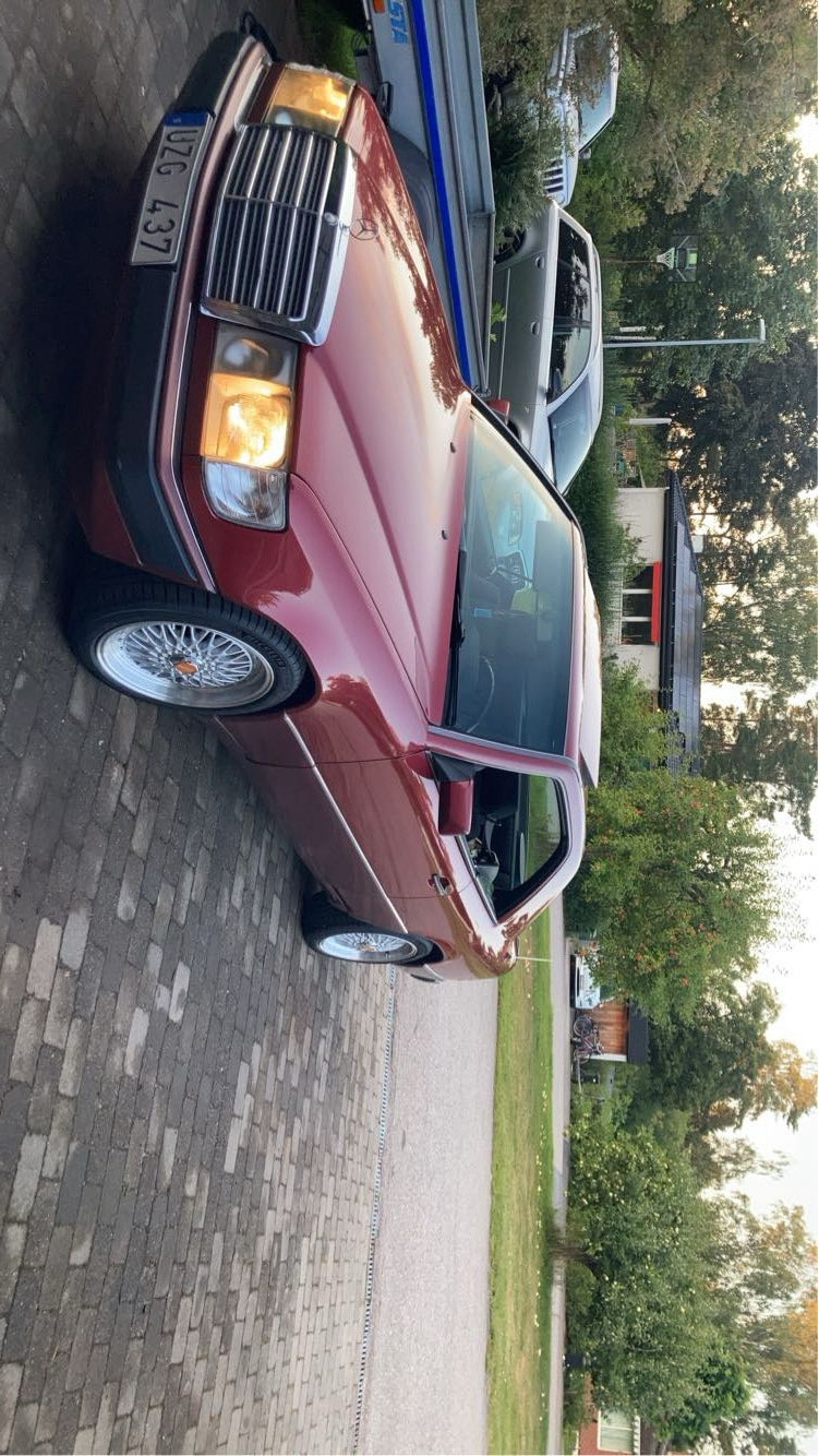 Mercedes-Benz 300