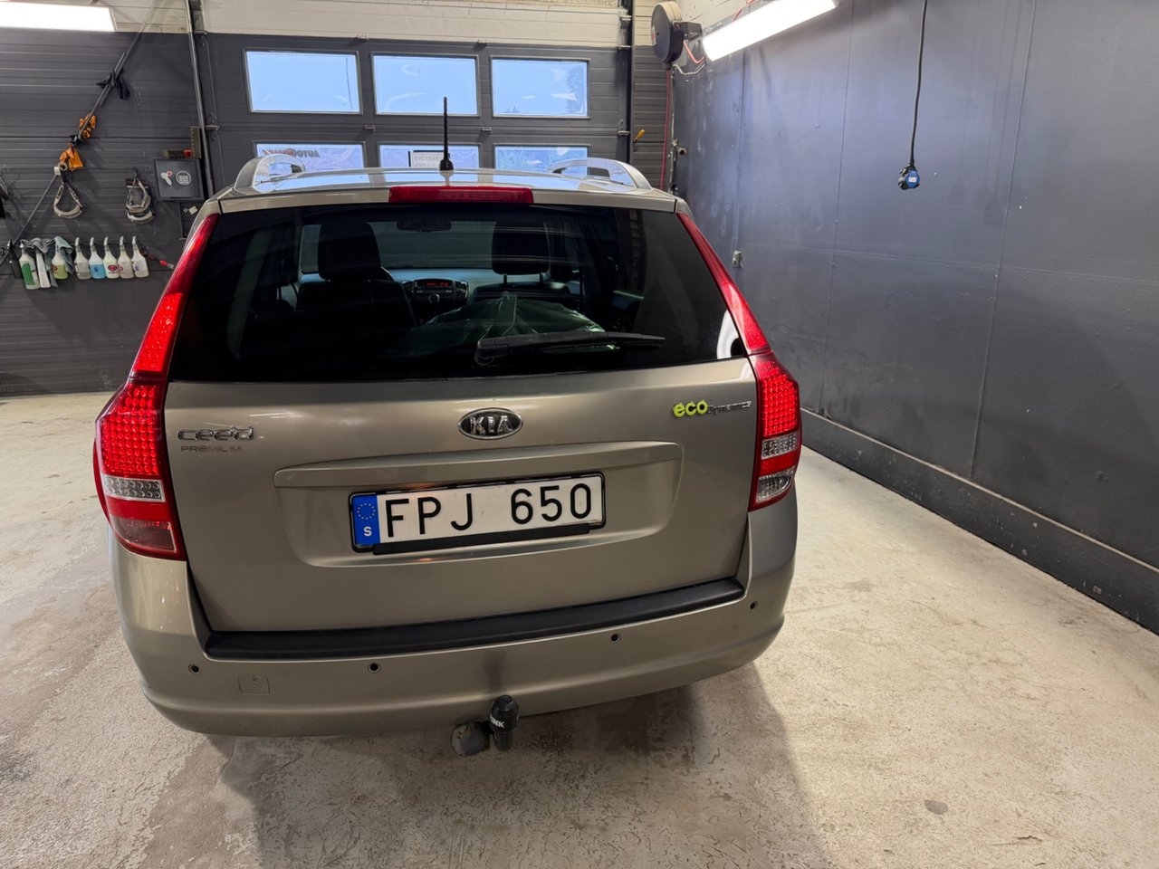 Kia Ceed cee'd_sw 1.6 CRDi ECO Euro 5 2012, bild 5/10