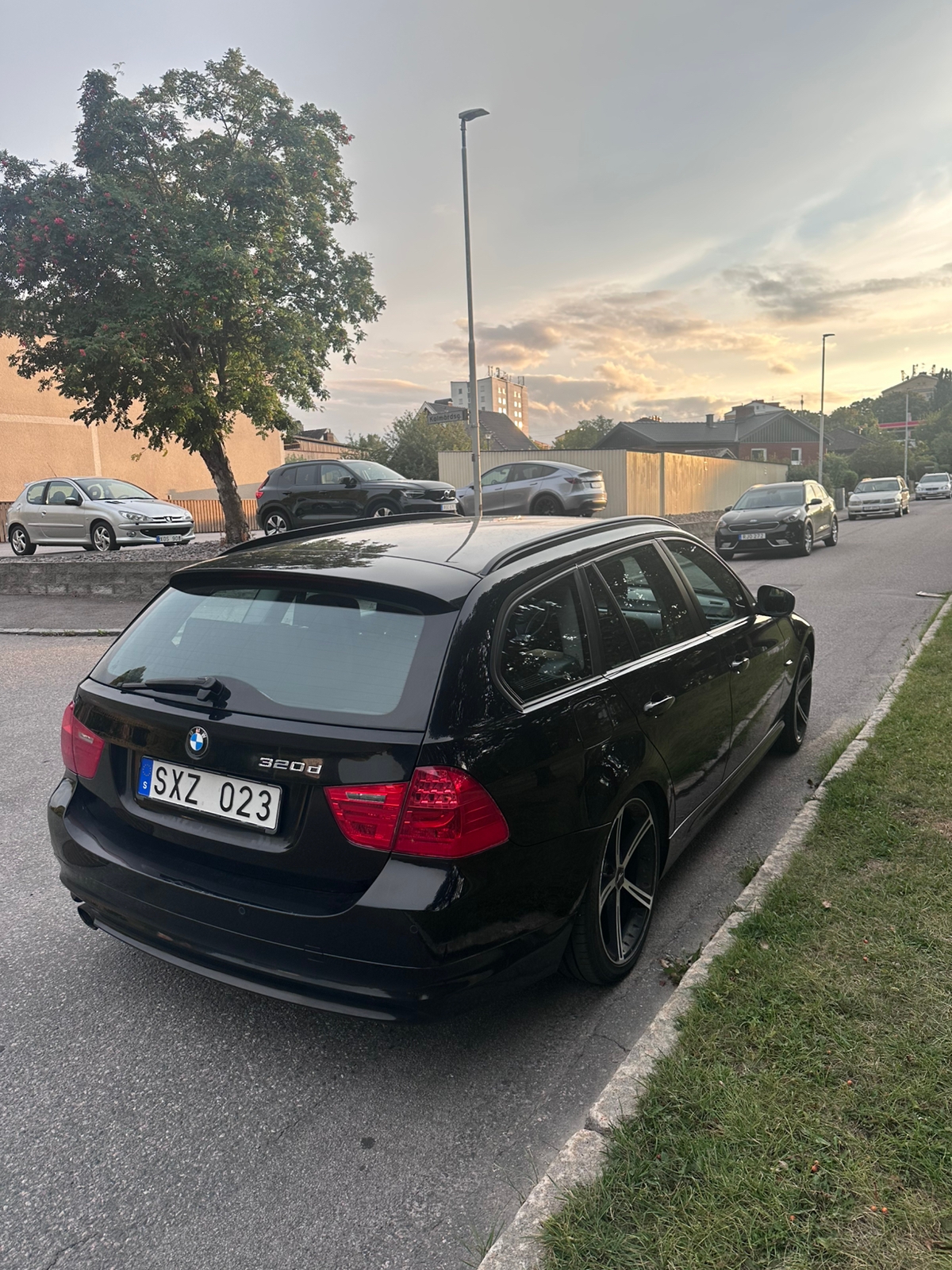 BMW 320 d Touring Manuell 2011, bild 3/7