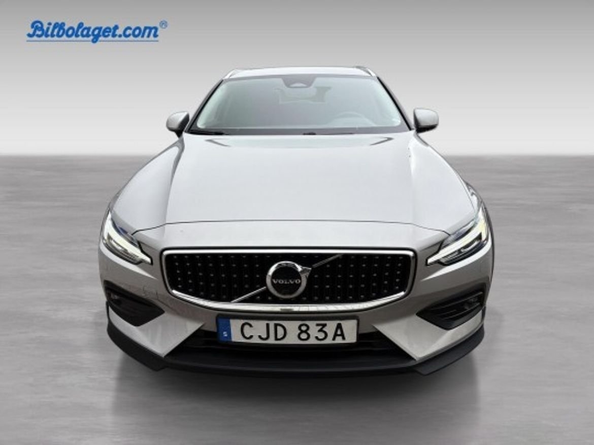 Volvo V60 Cross Country 2023, kuva 3/10