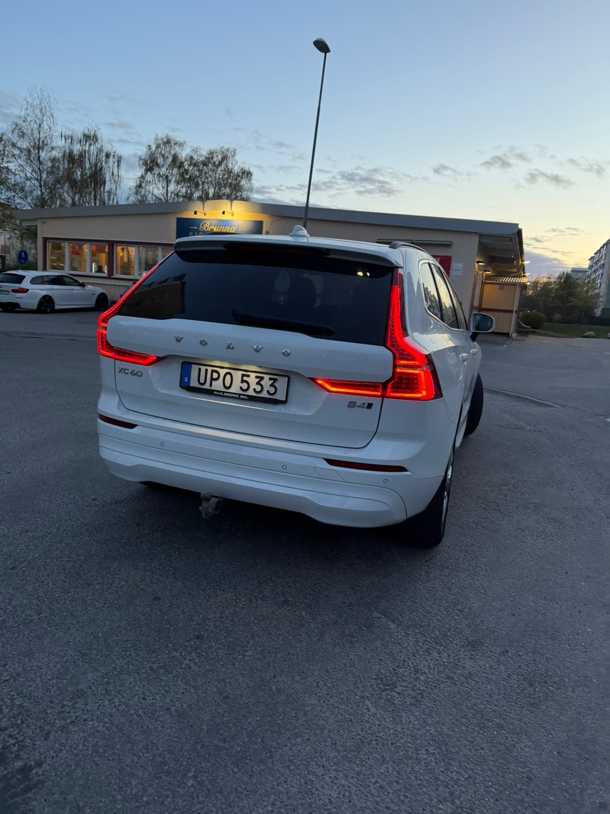 Volvo XC60 B4 AWD Geartronic 2022, bild 3/10