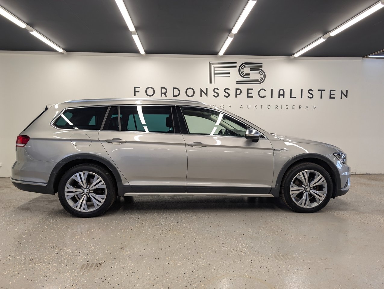 Volkswagen Passat 2016, bild 6/10