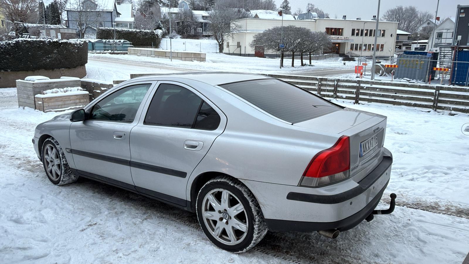 Volvo S60 2.4T Automatisk 2001, bild 2/2