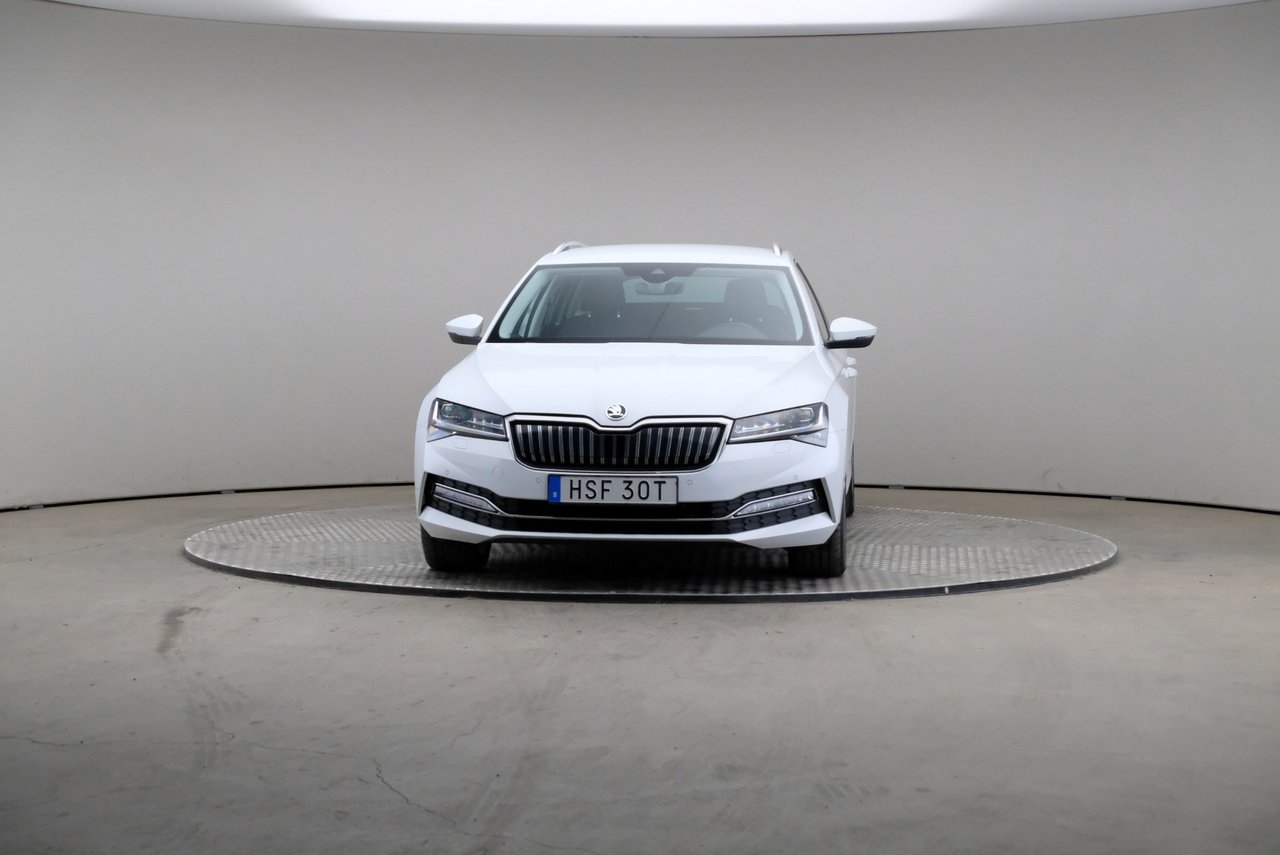 Skoda Superb 2023, kuva 3/10