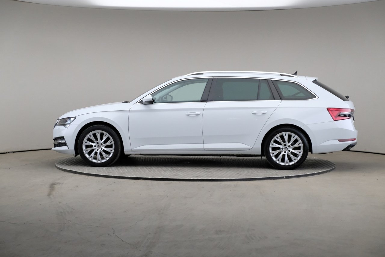 Skoda Superb 2023, kuva 4/10