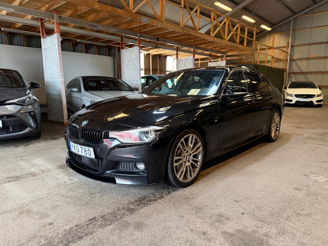 BMW 330