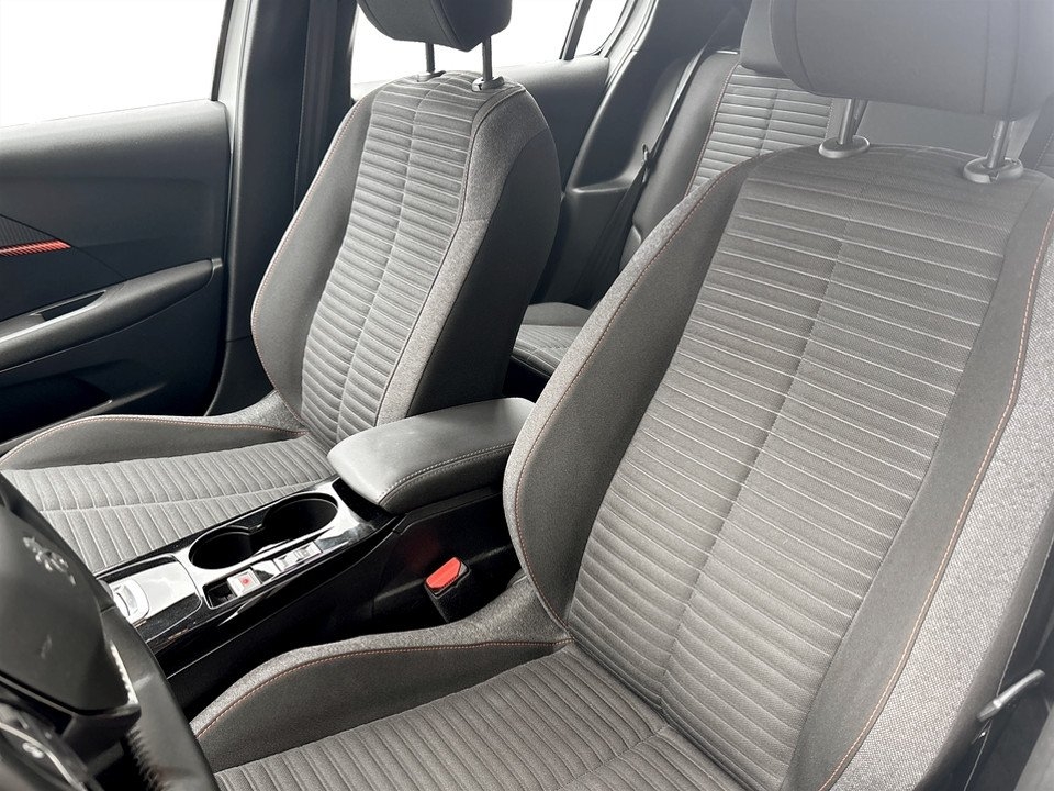 Peugeot e-208 Active 50 kWh 136hk Aut 2022, bild 5/10