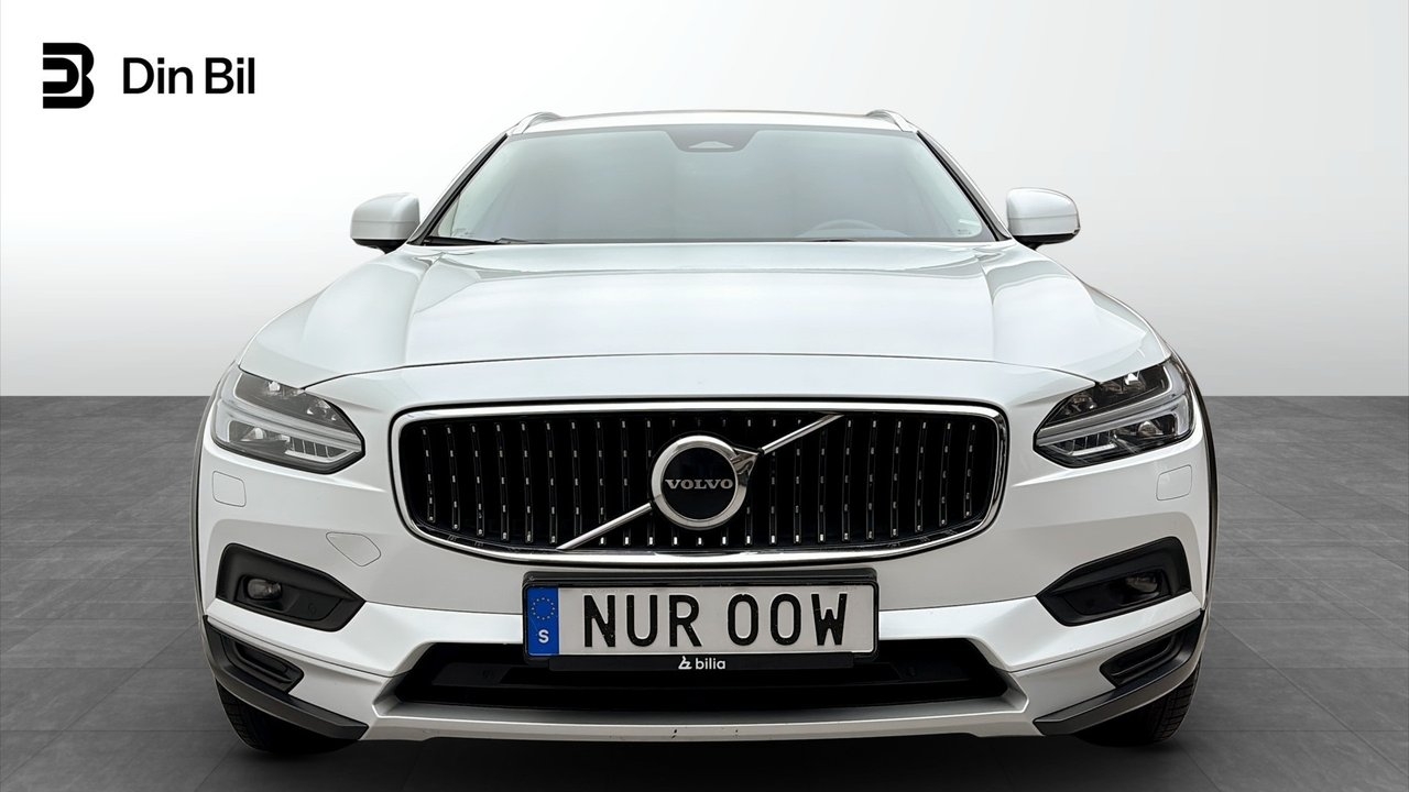Volvo V90 Cross Country 2023, photo 4/10
