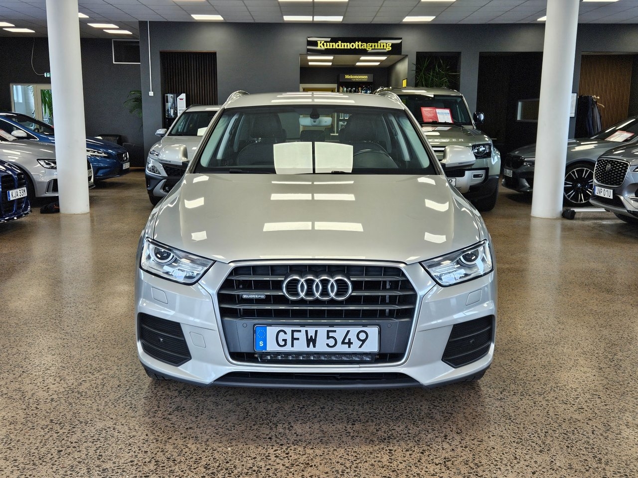 Audi Q3 2016, photo 2/10