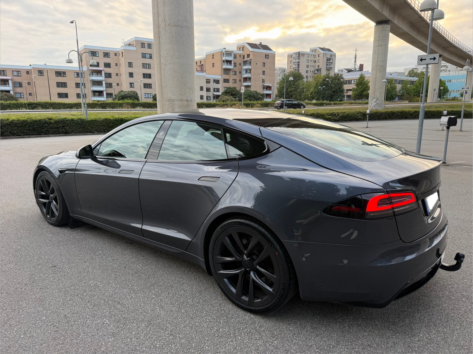 Tesla Model S MOMS 2024, bild 3/9