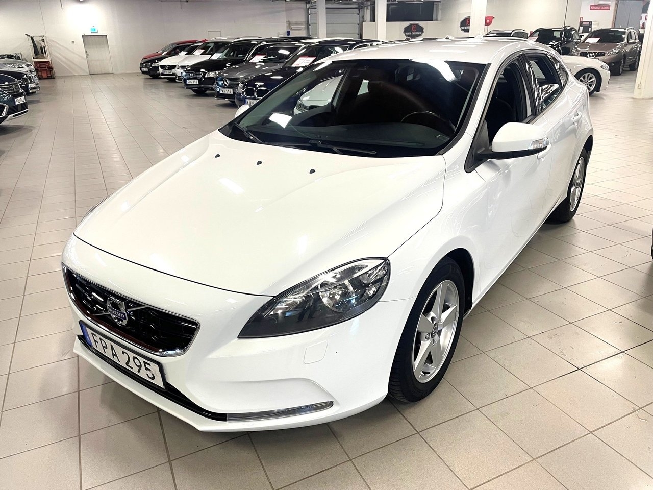 Volvo V40 D2 115Hk 2015, bild 2/7