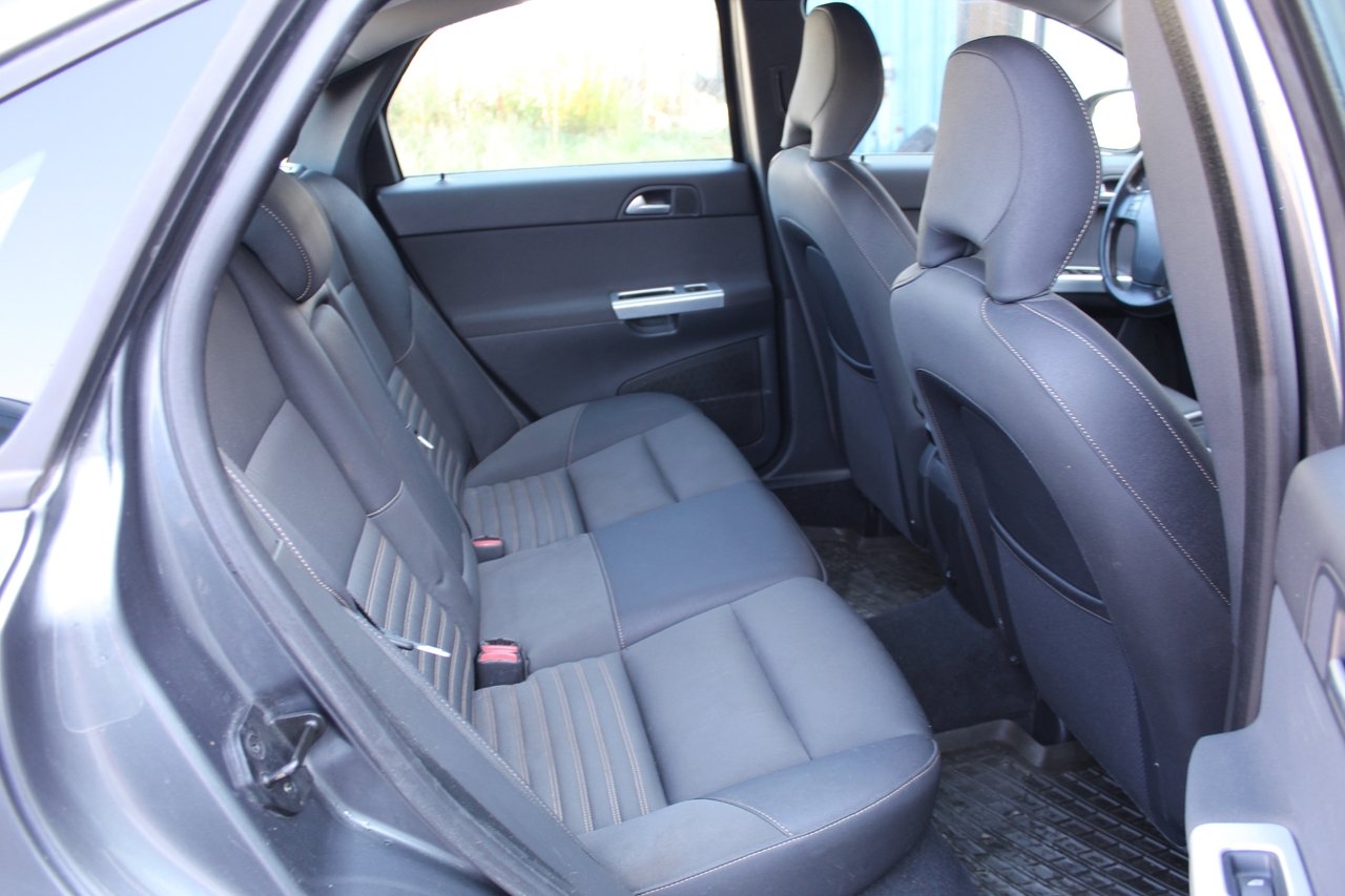 Volvo S40 2.0D Momentum Euro 4 2010, bild 5/8