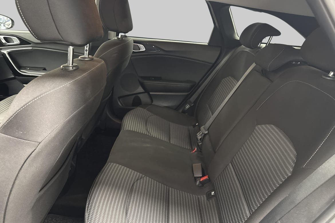Kia Ceed Sportswagon PHEV Action 2024, bild 7/10