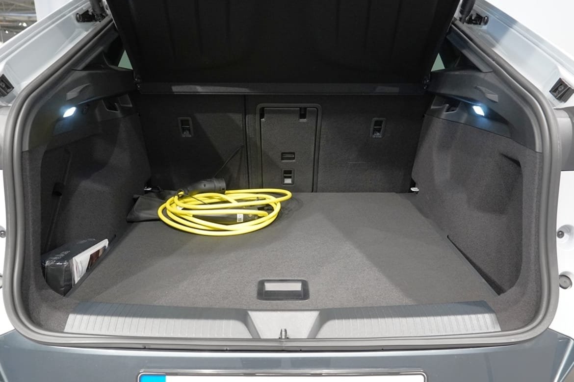 Cupra Tavascan 2024, photo 7/10