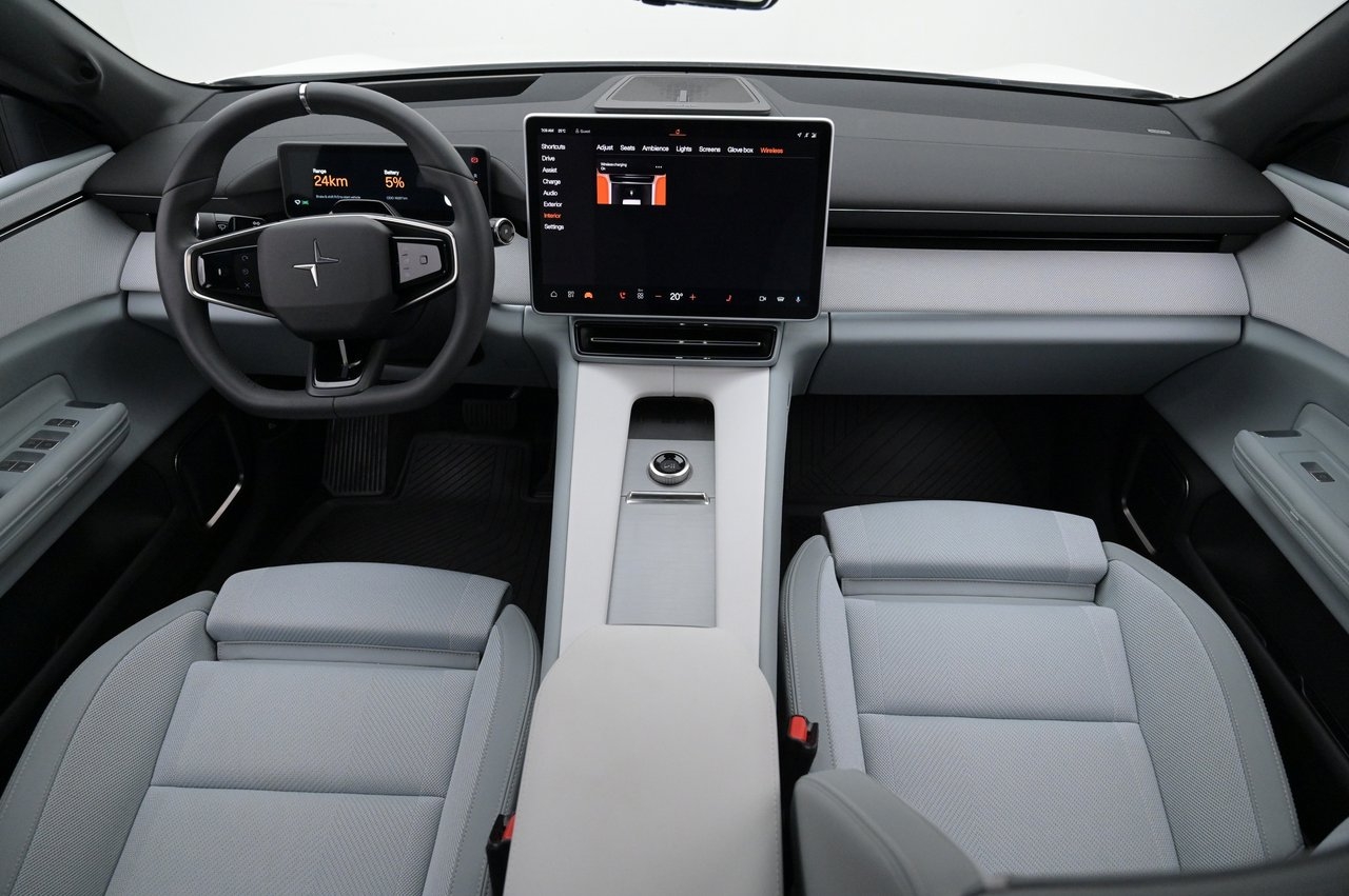 Polestar 4 2025, kuva 6/10