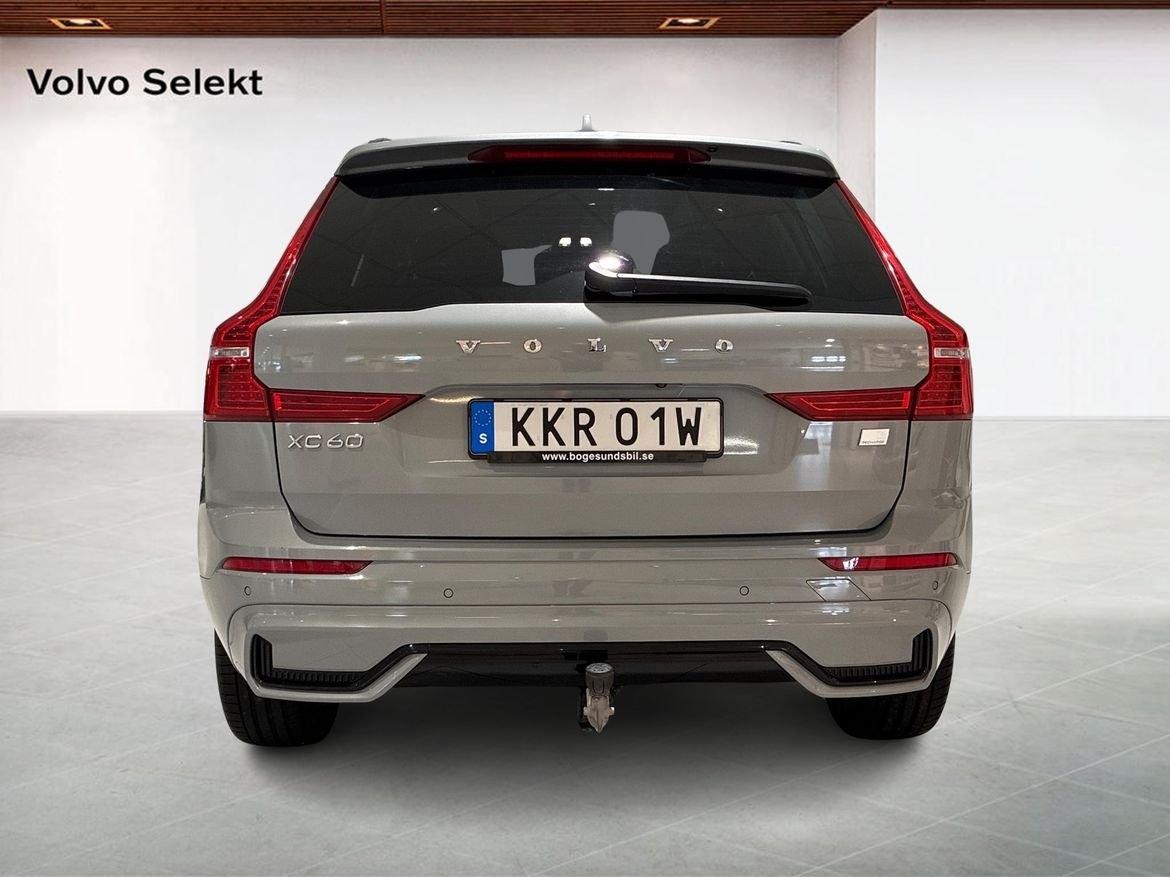 Volvo XC60 Recharge T6 Plus Dark Edition 2024, photo 7/22