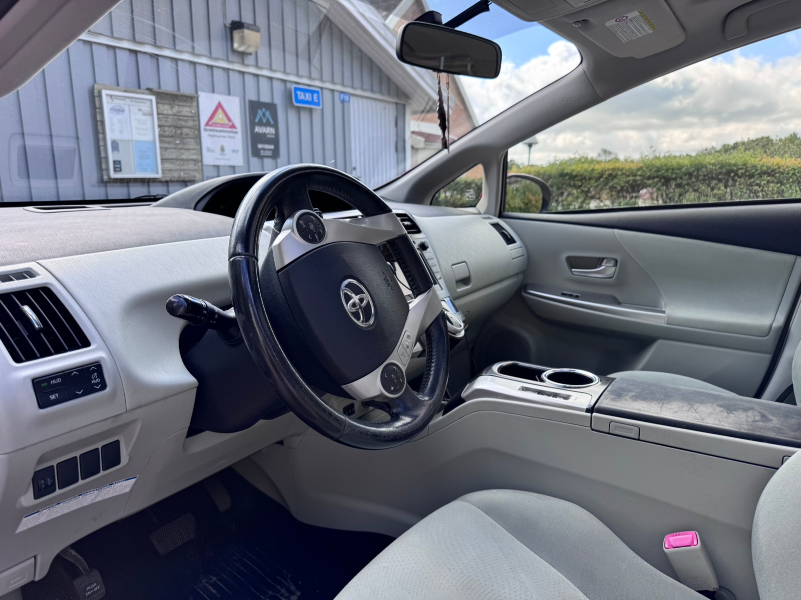 Toyota Prius+ Hybrid CVT 2012, bild 7/10