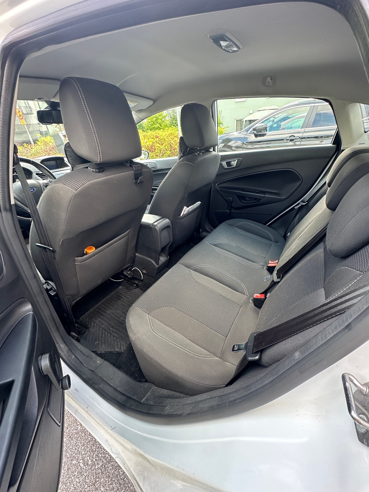 Ford Fiesta 2016, bild 4/5