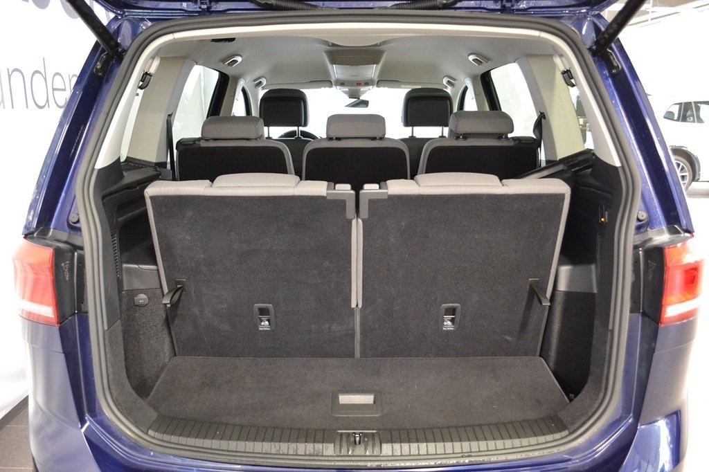 Volkswagen Touran LIFE 1.5 TSI 150 HK 2025, bild 5/10