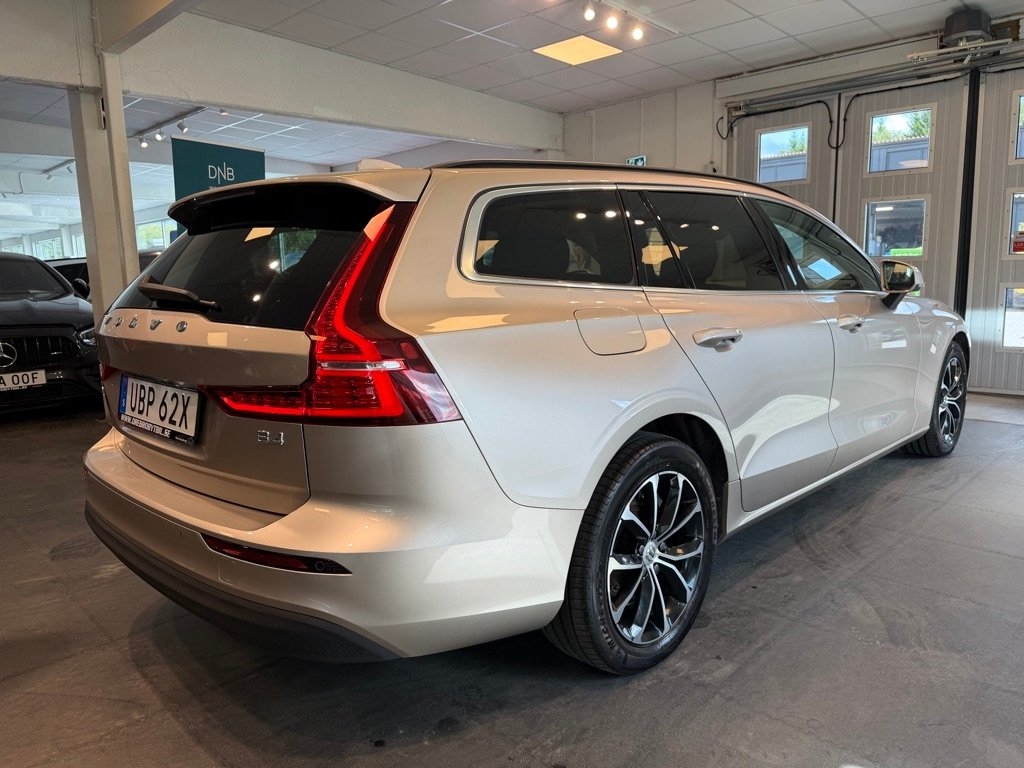 Volvo V60 2024, bild 4/10