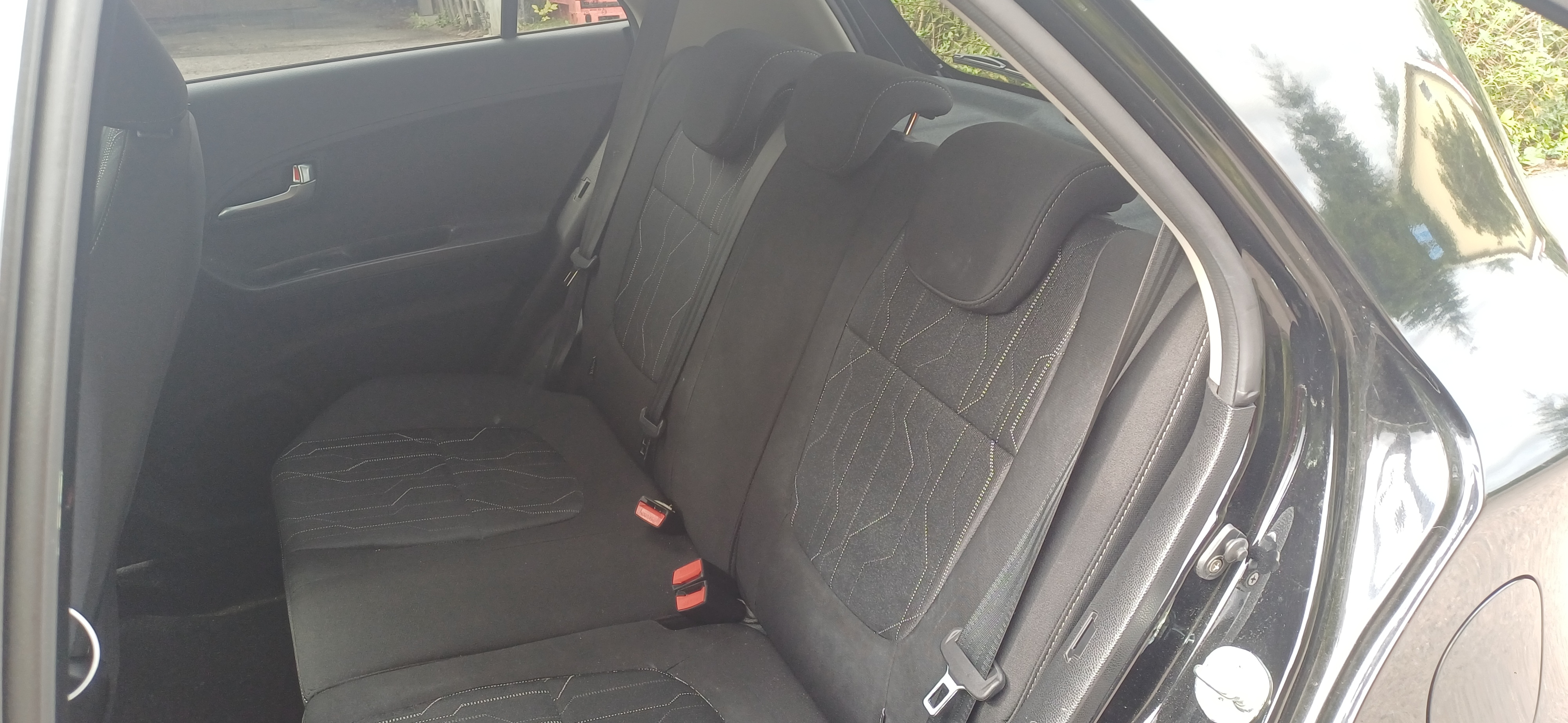 Kia Picanto 5-dörrar 1.0 MPI Manuell 2016, bild 2/7
