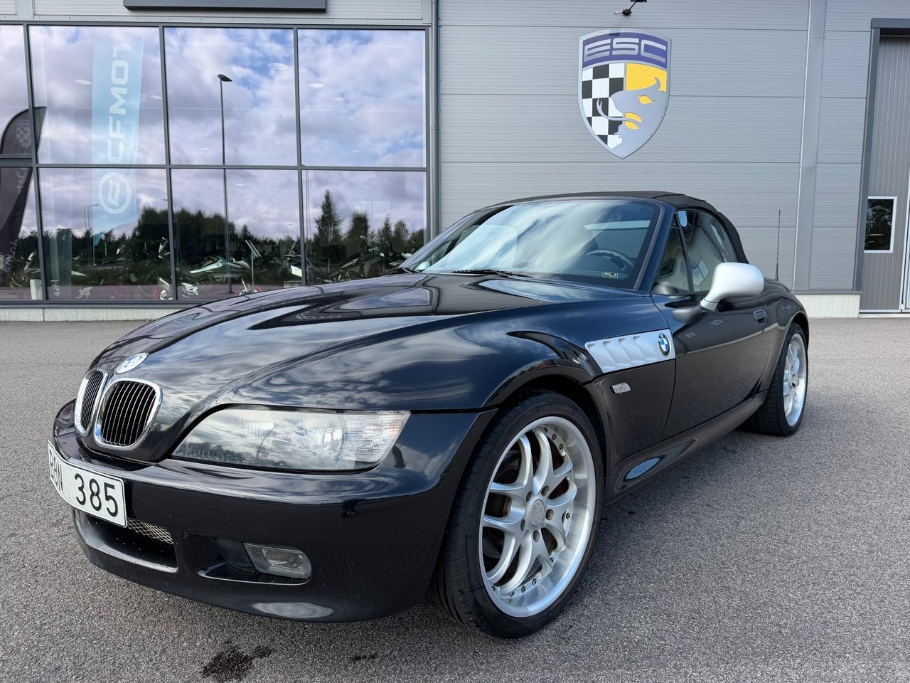 BMW Z3 1.8 Roadster - Nybesiktigad 1998, bild 2/10