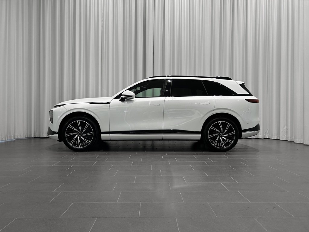 XPENG G9 AWD Performance 551hk 2024, bild 2/10
