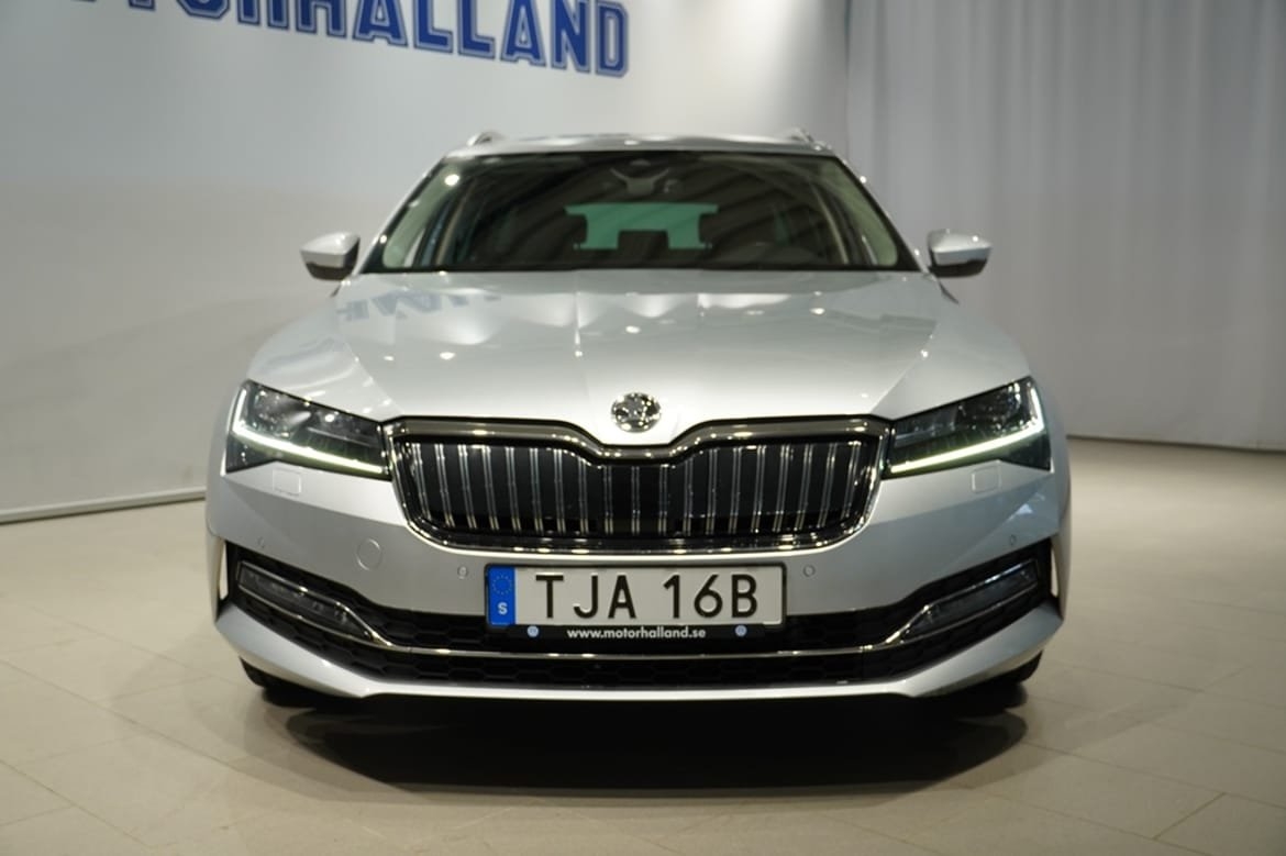 Skoda Superb iV L&K 218HK DRAG VÄRMARE 2023, bild 2/10