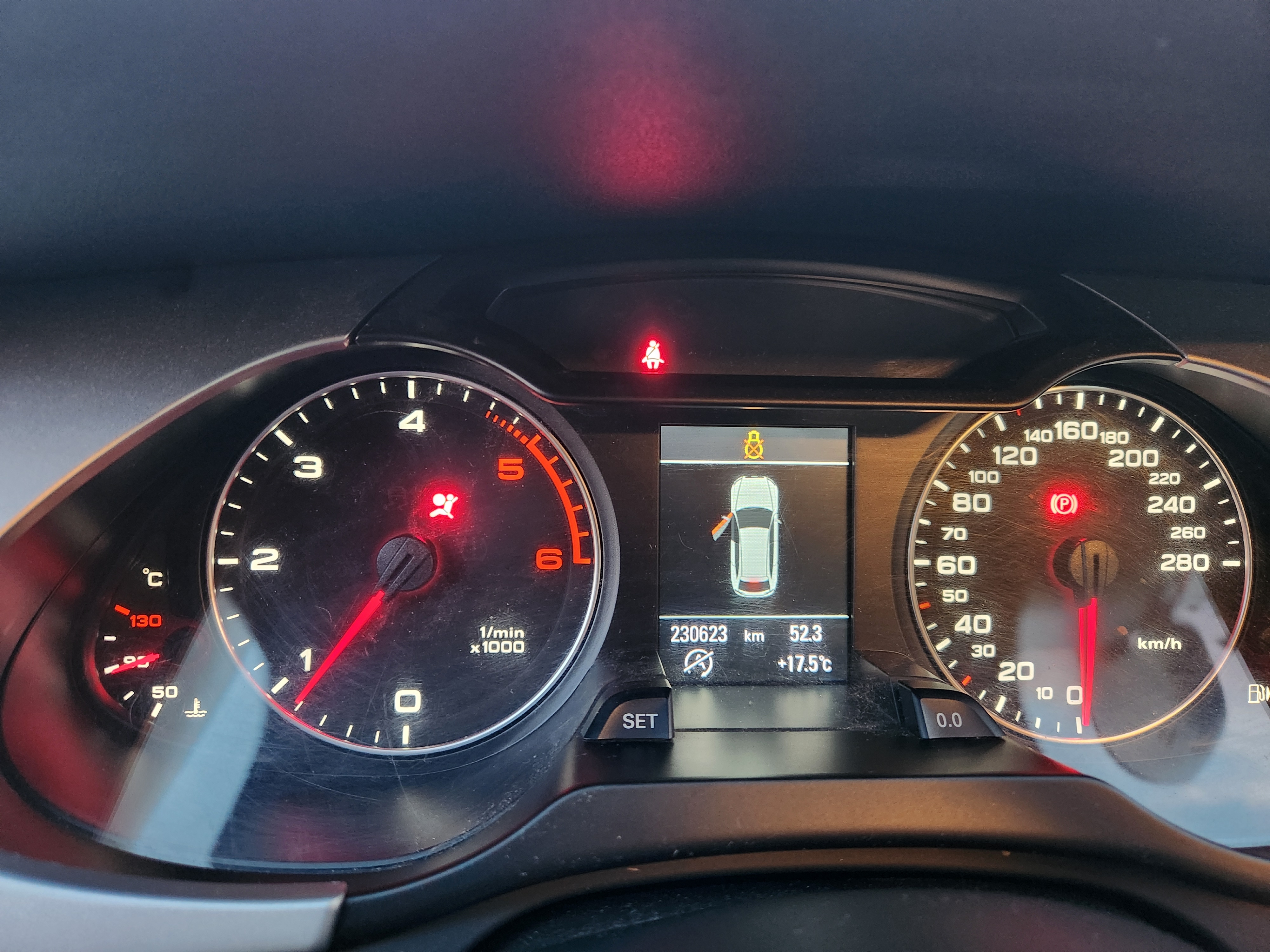 Audi A4 Avant 2.0 TDI Manuell 2012, bild 4/10