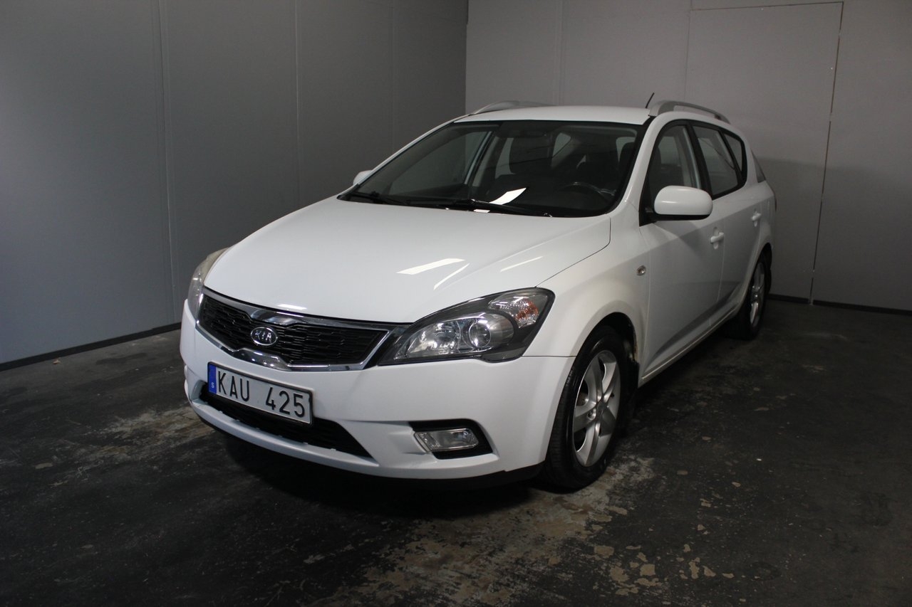 Kia Ceed 2010, bild 2/10