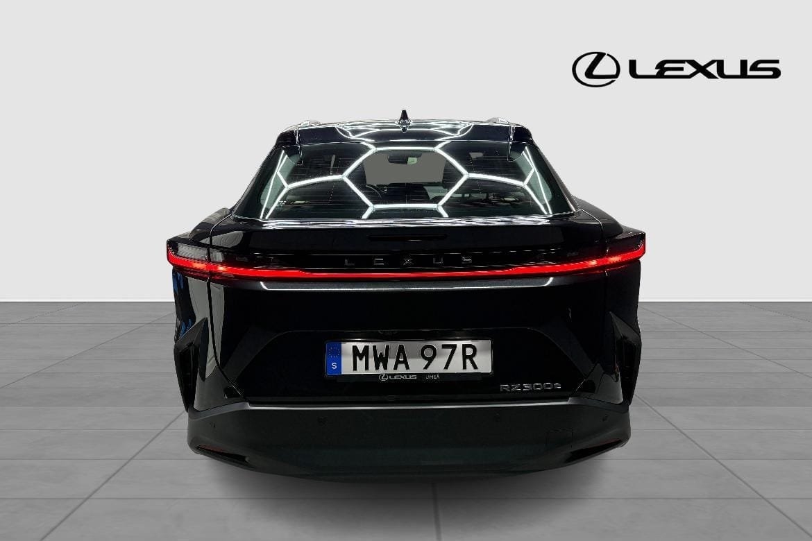 Lexus RZ 300E COMFORT V-HJUL 2025, photo 3/10