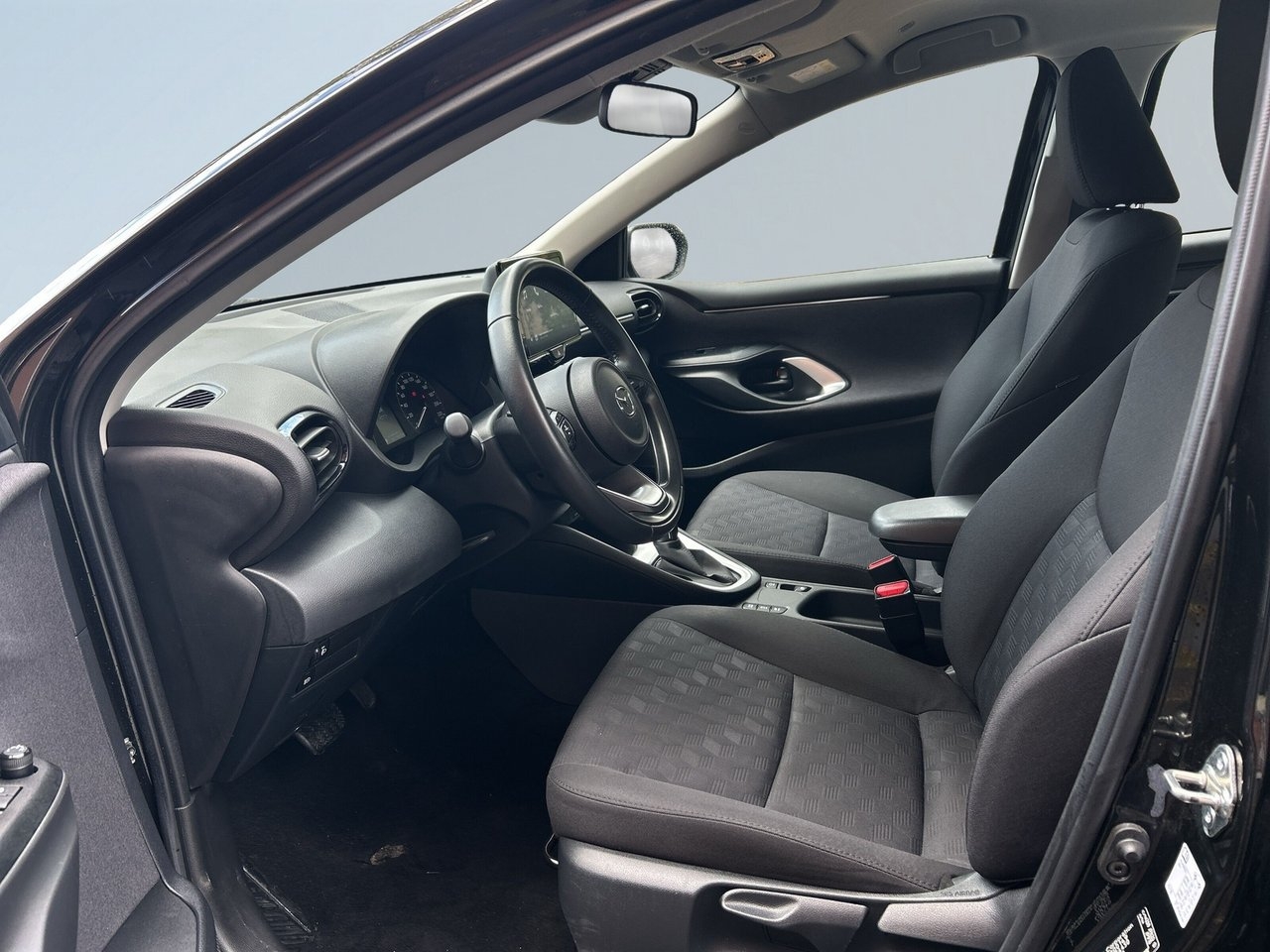 Mazda 2 Hybrid MOMS/AppleCarplay 2024, bild 7/23