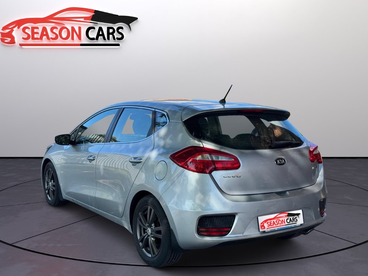 Kia Ceed cee'd 1.6 CRDi Euro 6 2016, bild 2/10