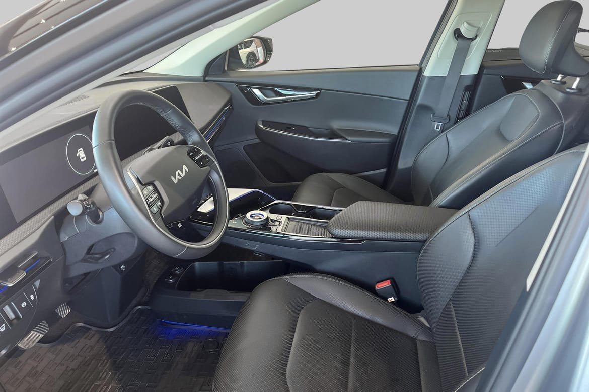 Kia EV6 PLUS-Utrustad 2022, bild 6/18