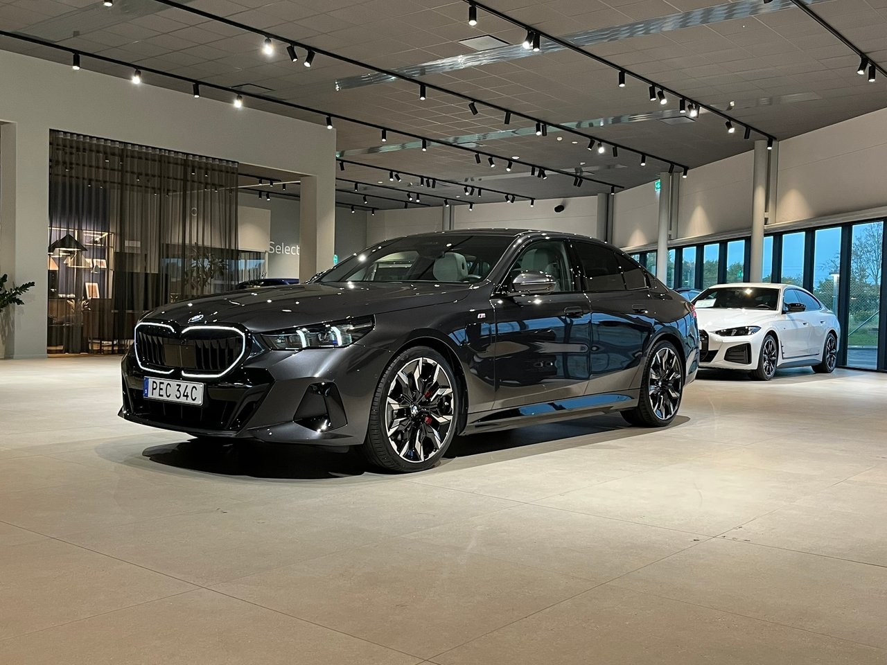 BMW 550