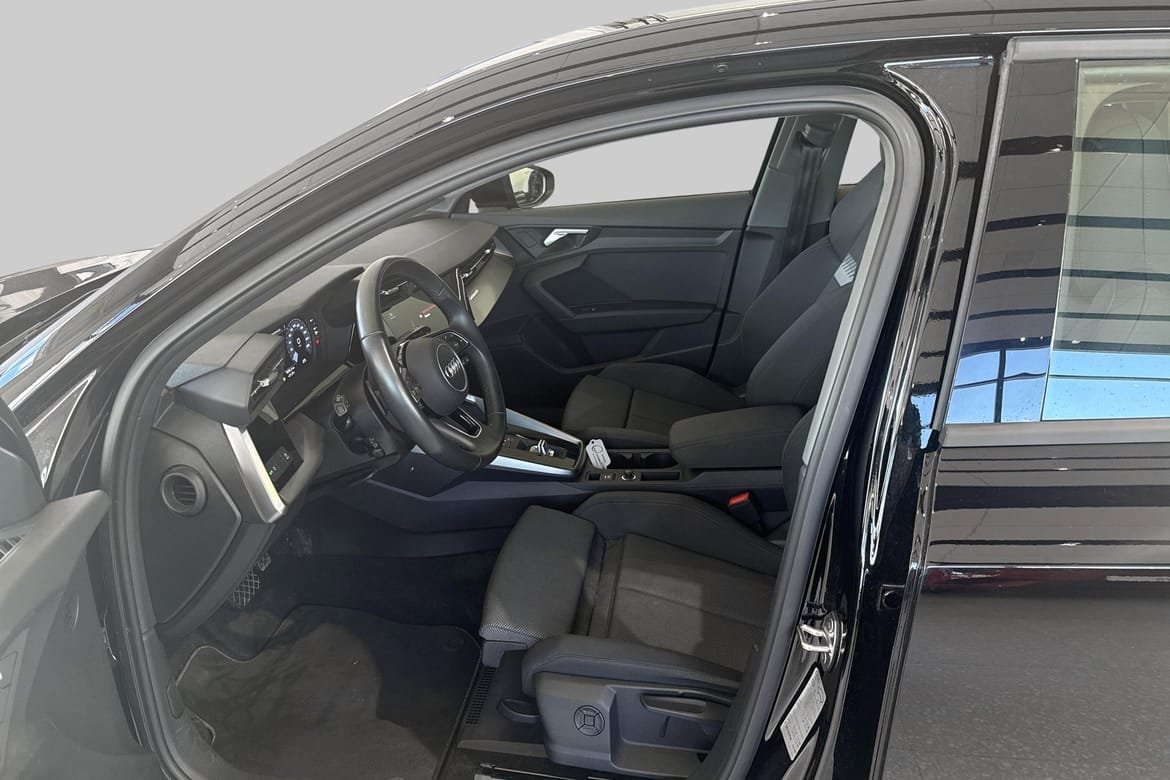 Audi A3 Sportback 2024, photo 6/18