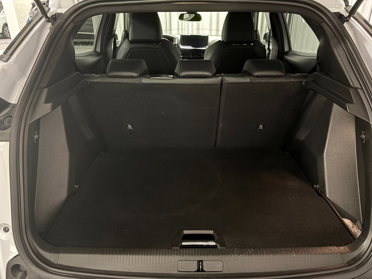 Peugeot 2008 GT PT 130 AUT8 Inkl 2025, bild 5/10
