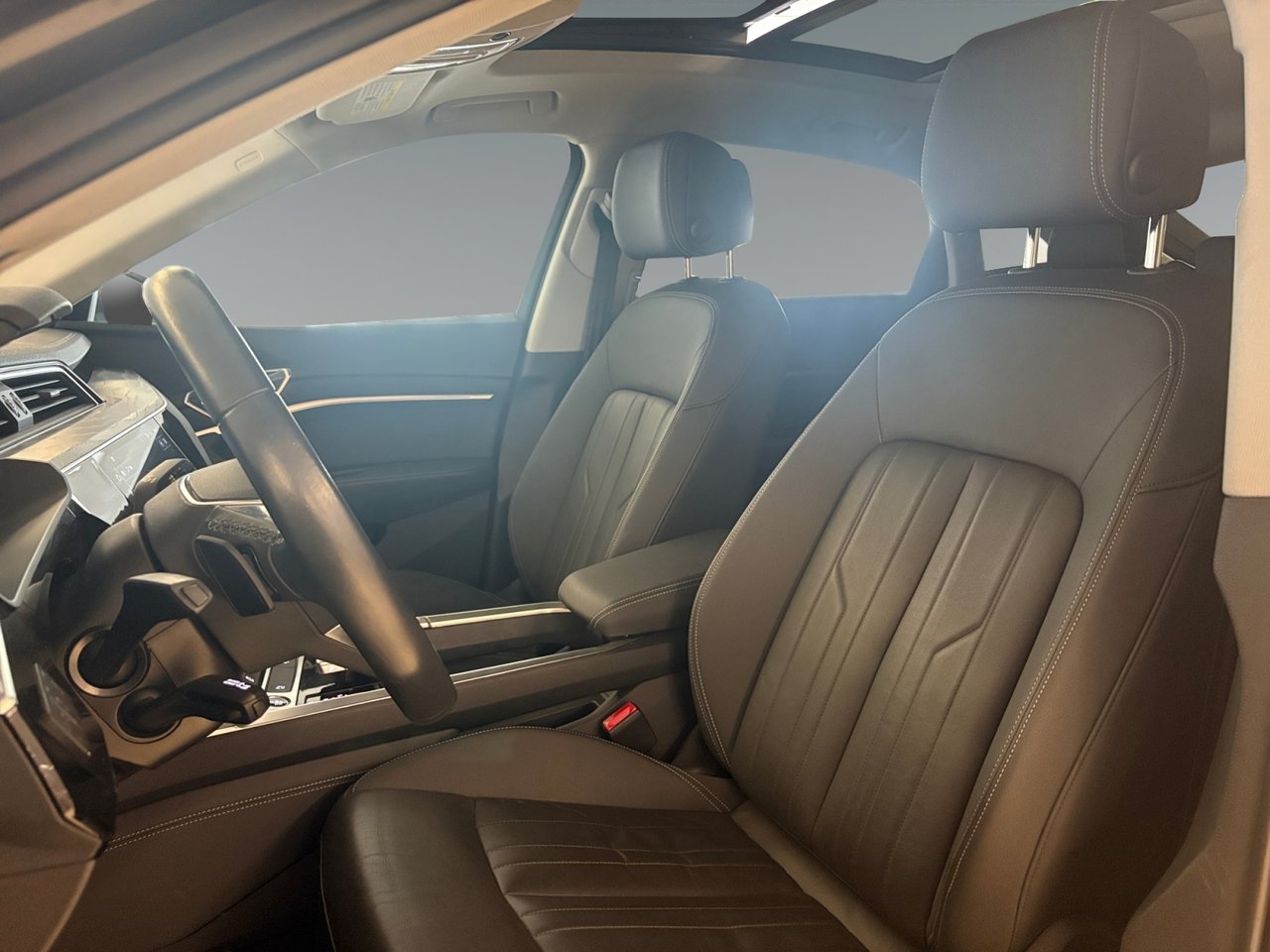 Audi e-tron 2022, photo 7/10