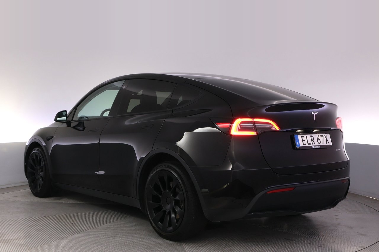 Tesla Model Y Long Range AWD Uppg 2022, bild 4/10