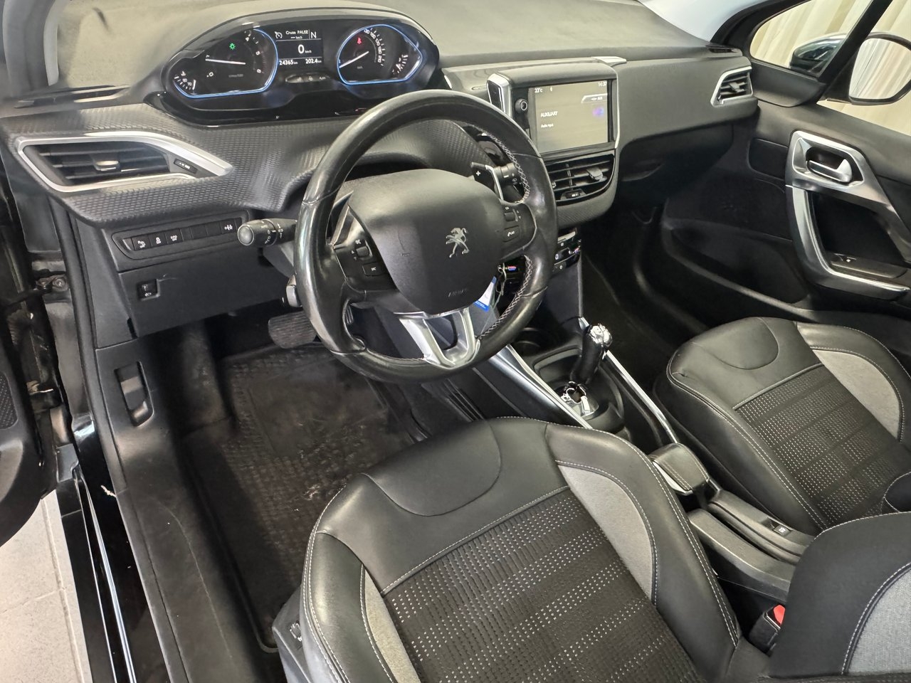 Peugeot 2008 2014, kuva 7/10