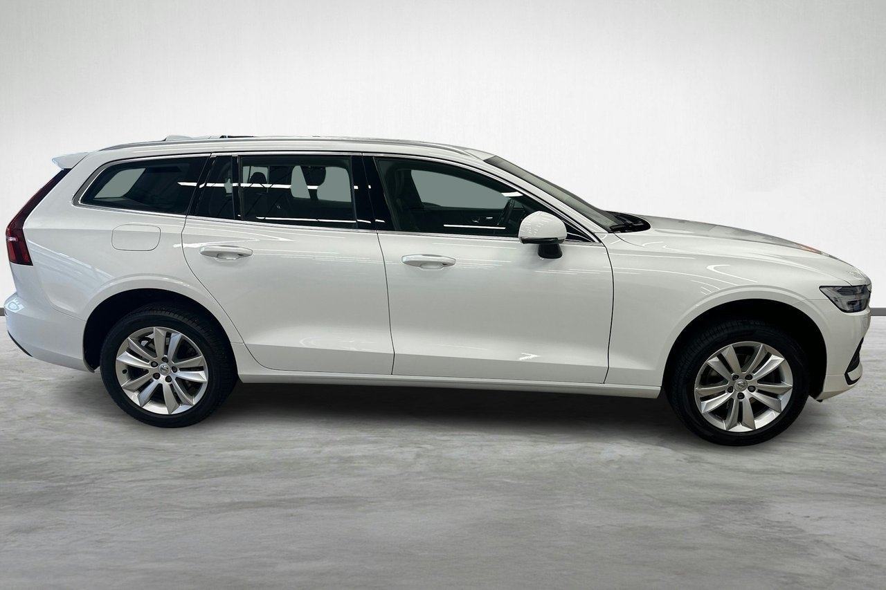 Volvo V60 2019, photo 3/19
