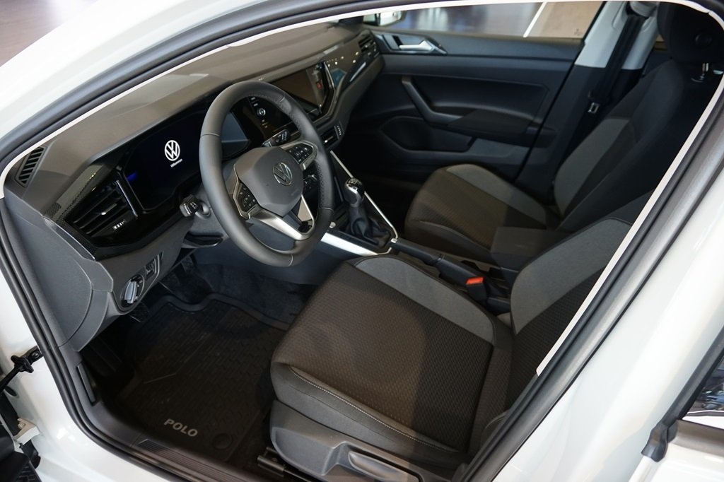 Volkswagen Polo 1,0 MPI 80 2027, bild 3/3