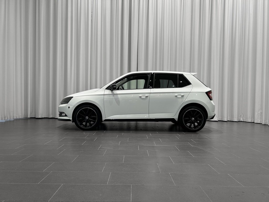 Skoda Fabia Monte Carlo TSI 95hk 2018, bild 2/10