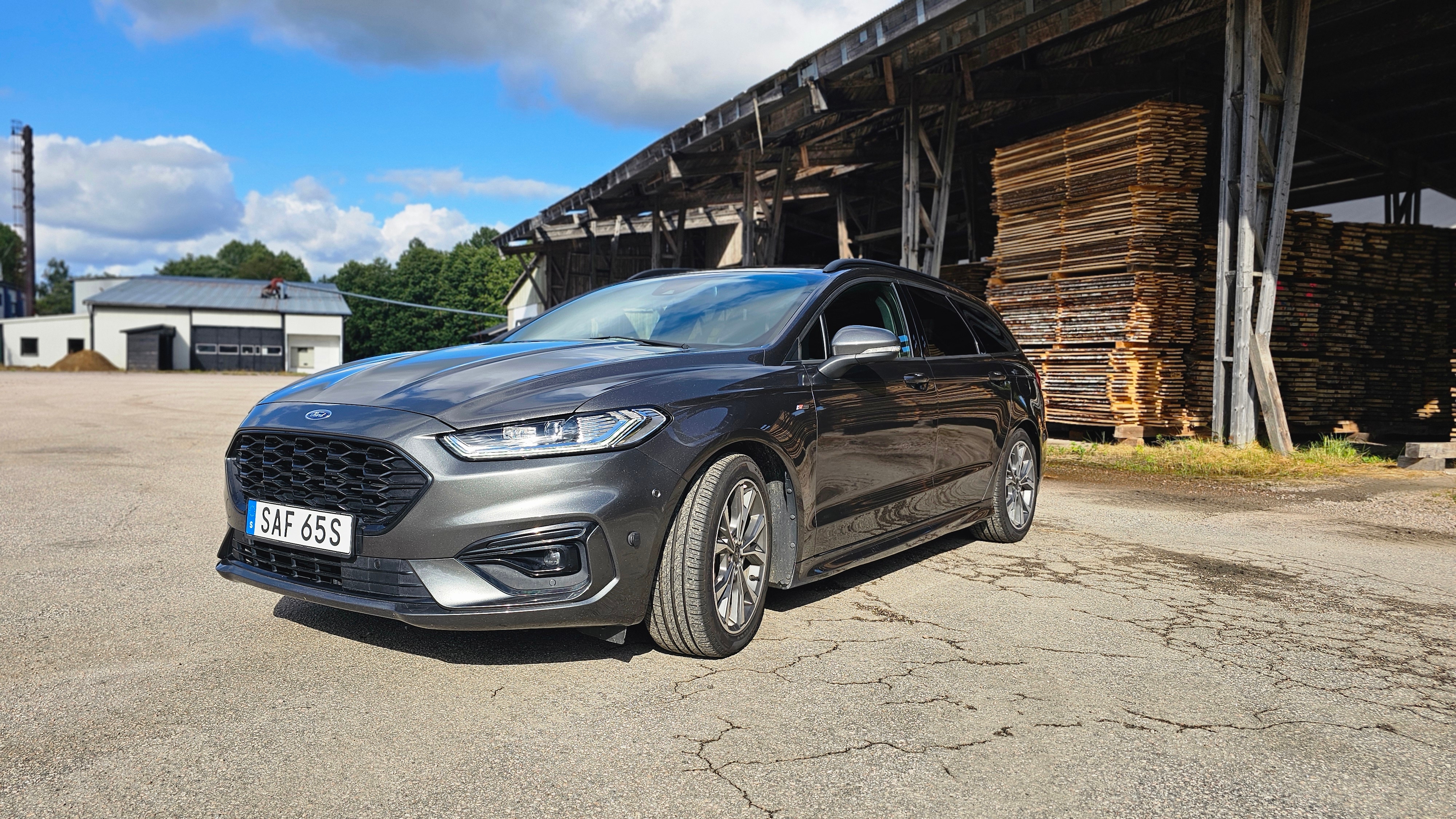 Ford Mondeo